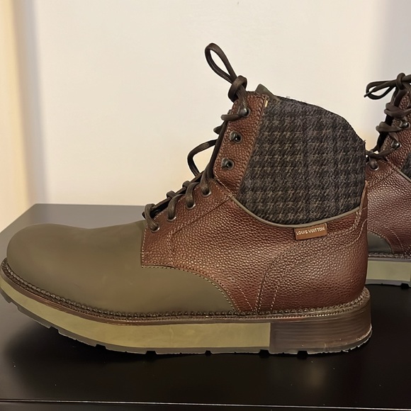 Louis Vuitton Boots - Picture 8 of 14